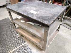 lot 157 image: Shop Cart, 36x24...