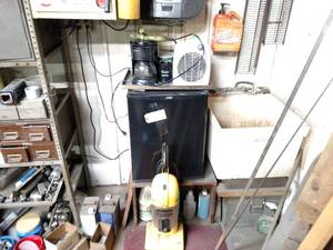 lot 166 image: Refrigerator, Coffee Pot, Radio, Fa...