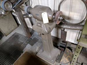 lot 19 image: Black & Decker 10 Ball Bearing Ped...