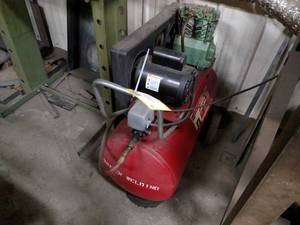 lot 41 image: 2 hp Air Compressor, 120 Volt...