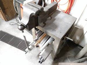 lot 52 image: 8 Heavy Duty Vise with Bench & Con...