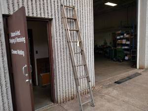 lot 57 image: Aluminum Extension Ladder...