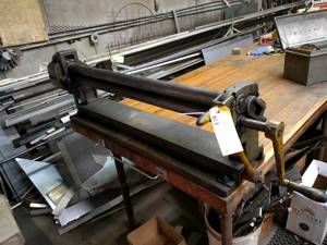 lot 5 image: Pexto Model 381D Hand Roller, 36 x...