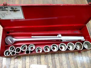lot 80 image: Wright 34 Drive Ratchet & Socket ...
