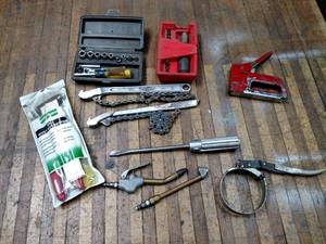 lot 110 image: Asstd Tools...