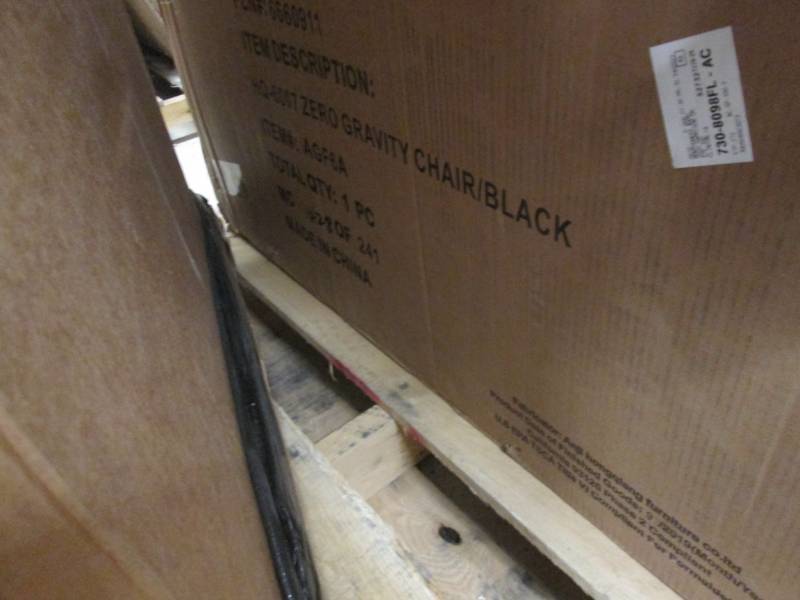 Zero Gravity Chair open box Retail ...