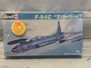 Vintage Revell 1987 Sealed F-94c Starfire Model Airplane