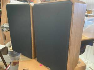 Boston Acoustics HD8 Pair 8 ohm Speakers