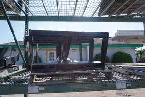 lot 20 image: Brand New Bobcat Skid Loader Skid Steer Universal Mount Trailer Mover Receiver Hitch Attachment