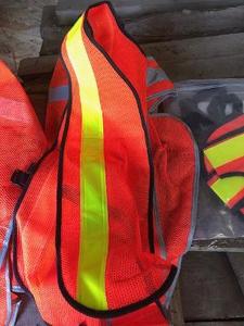 lot 40 image: Lot of 6 - Reflective Safety Vests
