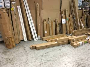 Pallet with Assorted Windoew treatments most complete, never used so me may be missing hardawre various sizes and models