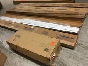 Pallet with Assorted Window Treatments most in new condition various models