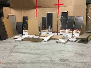 Pallet with assorted Home Decorator shelves and more customer returns various conditions