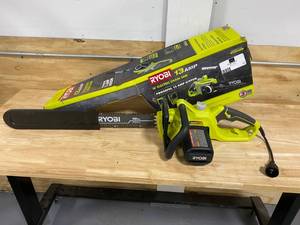 lot 11 image: RYOBI 16 in. 13 Amp Electric Chainsaw