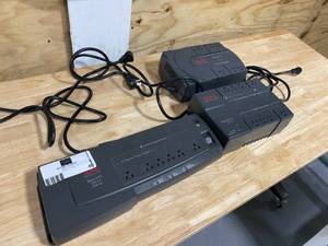 lot 40 image: Lot of three APC UPS Power Strips