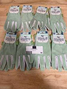 lot 58 image: DIGZ Lot of 8 Womens Medium Green Full Grain Goatskin Glove