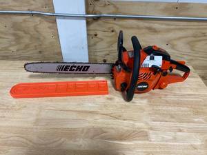 lot 79 image: ECHO 16 in. 40.2 cc Gas 2-Stroke Cycle Chainsaw