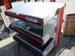lot 22 image: APW Wyott Racer Heating Unit 36 X...