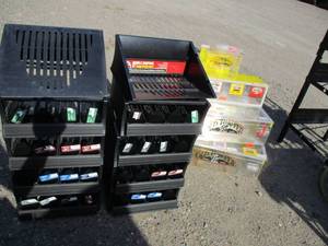 lot 24 image: Chew Dispensers & Beef Jerky Storag...