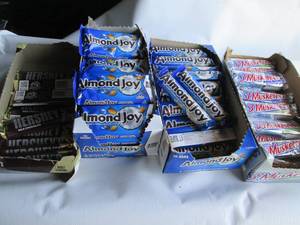 lot 83 image: Candy Bars See Photos Past Date...