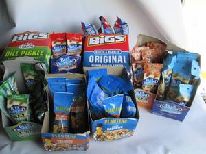 lot 96 image: Assorted Nuts In Lockable Tote Pas...