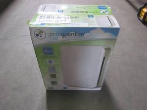 lot 823 image: Guardian Technologies Germ Guardian High CADR True HEPA Filter Air Purifier AC5900WCA