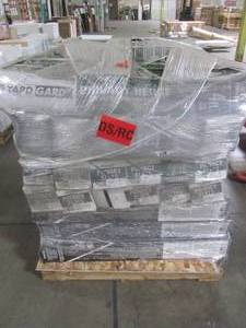 lot 225 image: WHOLESALE MIXED PALLET OF PRIVACY SLATS AND HEDGES