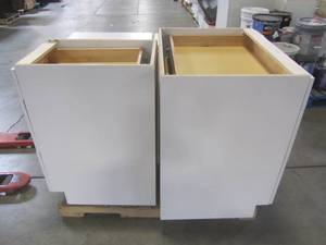 lot 340 image: WHOLESALE MIXED PALLET KITCHEN CABINETS