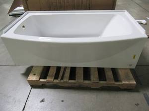 lot 100 image: American Standard Ovation 5 ft. Left Hand Drain Bathtub in Arctic White, 2647.212.011 - Slight Crack Center Top of Threashold. Chips LH Bottom Corner