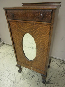 lot 306 image: VINTAGE QUARTER-SAWN OAK RECORD CABINET WITH BEVELED MIRROR