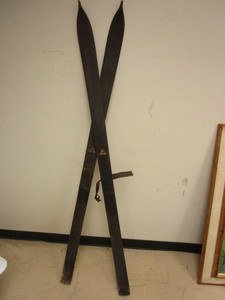 lot 341 image: VINTAGE DOWNHILL SKIS, FROM GREGG MFG,  ST. PAUL, MN