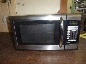 Emerson Countertop Microwave