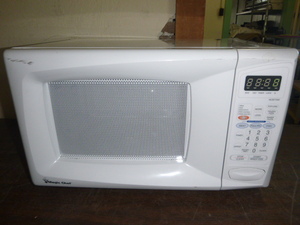 Magic Chef Countertop Microwave