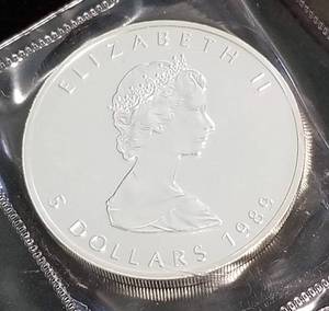 1989 CANADA $5 MAPLE LEAF 1 TROY OZ .9999 FINE SILVER