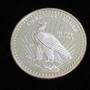 PRE SILVER EAGLE 1982 1 TROY OZ .999 FINE SILVER AMERICAN EAGLE