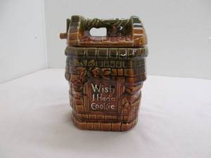 Wishing well cookie jar