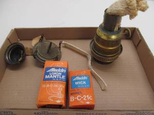 Vintage Aladdin mantelswicks