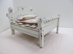 antique doll bed with quiltpillow