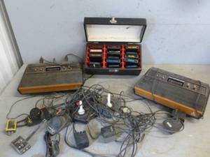 lot 32 image: Atari Game Console
