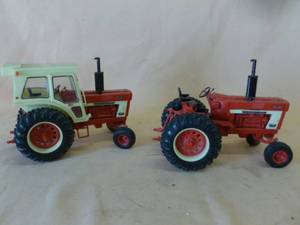 lot 59 image: Model Tractors