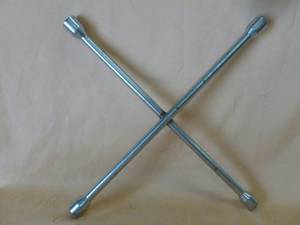 lot 62 image: Lug Wrench