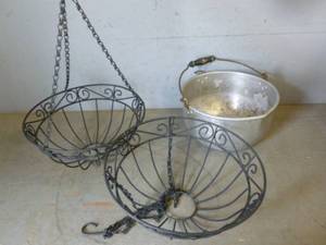 lot 86 image: Planter Baskets