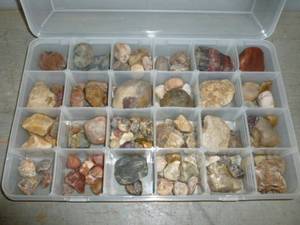 lot 117 image: Collector Rocks