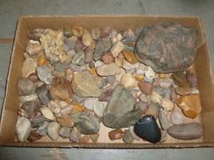 lot 119 image: Collector Rocks