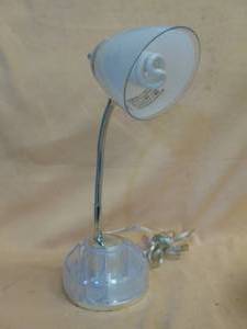 lot 156 image: Desk Lamp