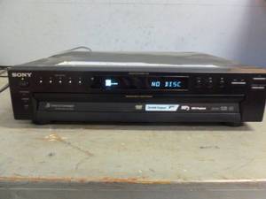 lot 189 image: Sony CD Player