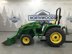 lot 5 image: 2004 John Deere 4320 Utility Tractor -No Reserve-