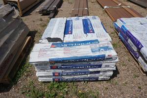 28 Bundles Royal Sovereign Shingles