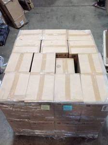 PALLET WHIT 27 CASES OF Hampton Bay LED Low Voltage Outdoor bronze finish Pathway Light 1001 489 917