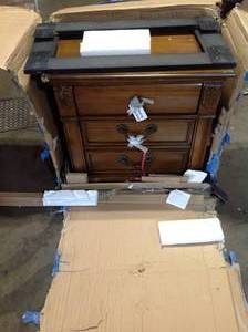SHOPTHECOLLECTION Barrow 3-Drawer Oak Nightstand (NOT USED)
